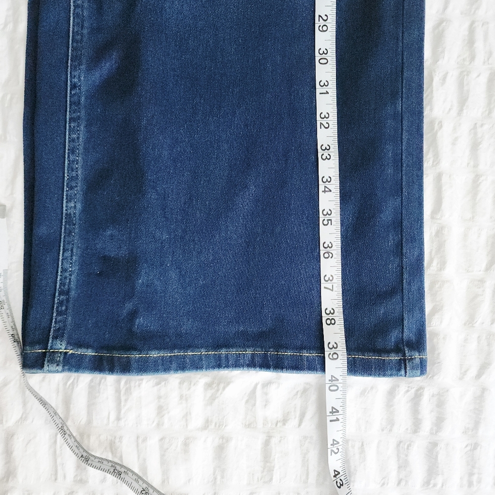 NWT HALARA Flex Asymmetric Wide Leg Jeans MEDIUM - Picture 9 of 12